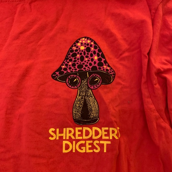 Shredders Digest - Long Sleeved T-Shirt - Size M - Picture 2 of 5